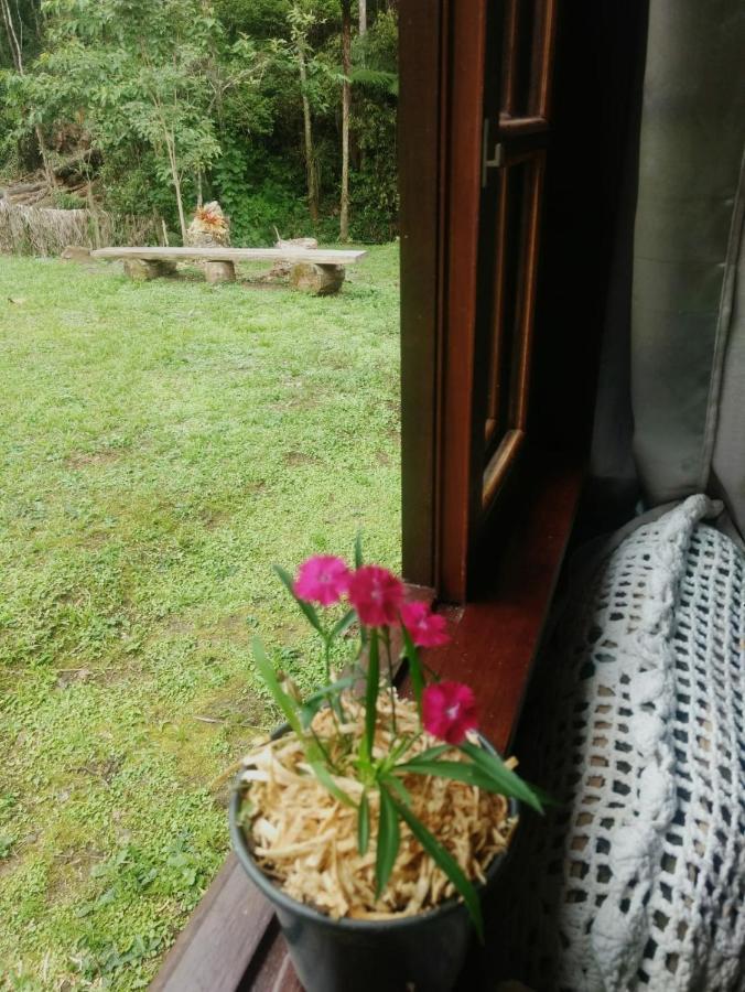 Chale Vale Das Flores - Visconde De Maua Rj Экстерьер фото